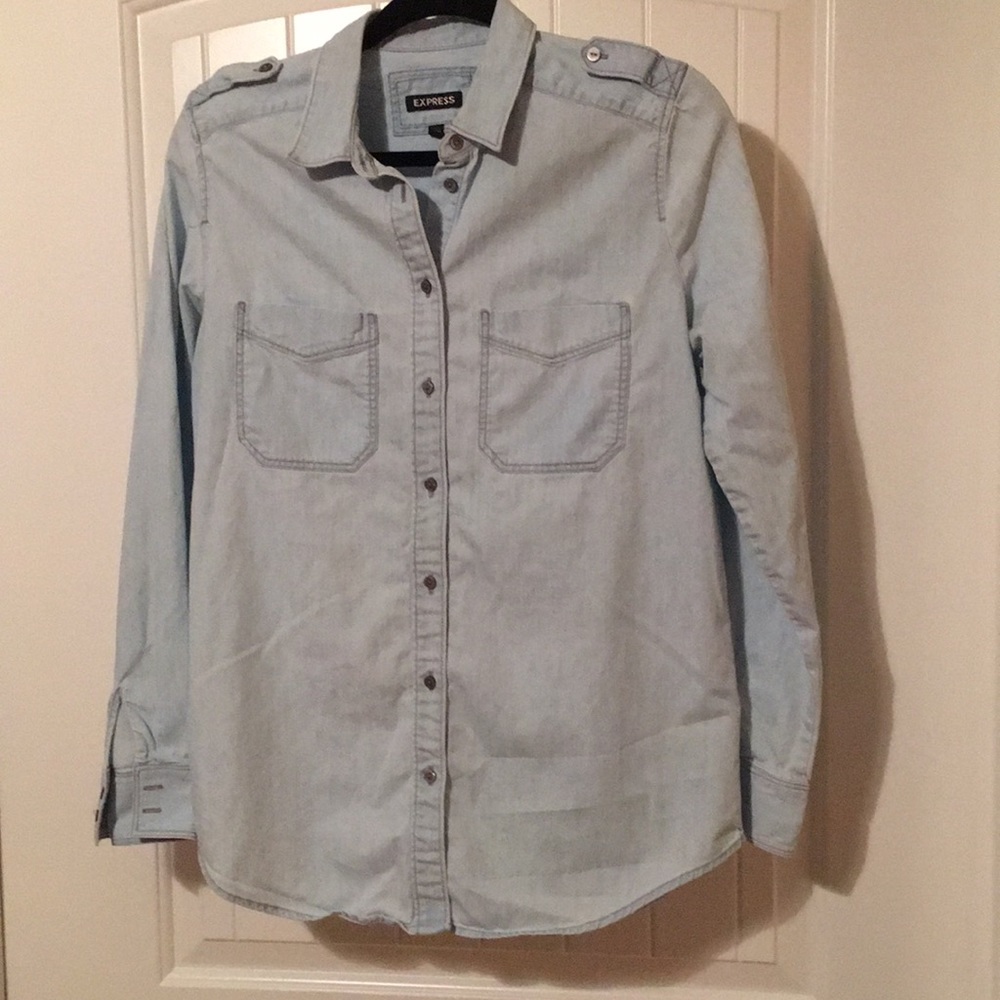 Women’s chambray button up shirt